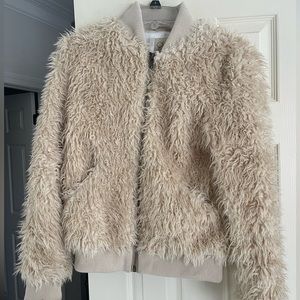 Chaser faux fur coat size small
